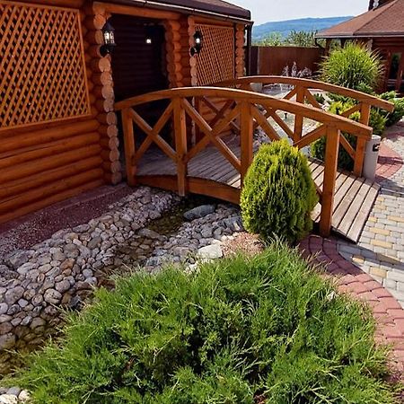 Hotel Візит Bushtyno Exteriér fotografie