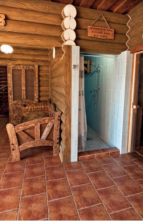 Hotel Візит Bushtyno Exteriér fotografie