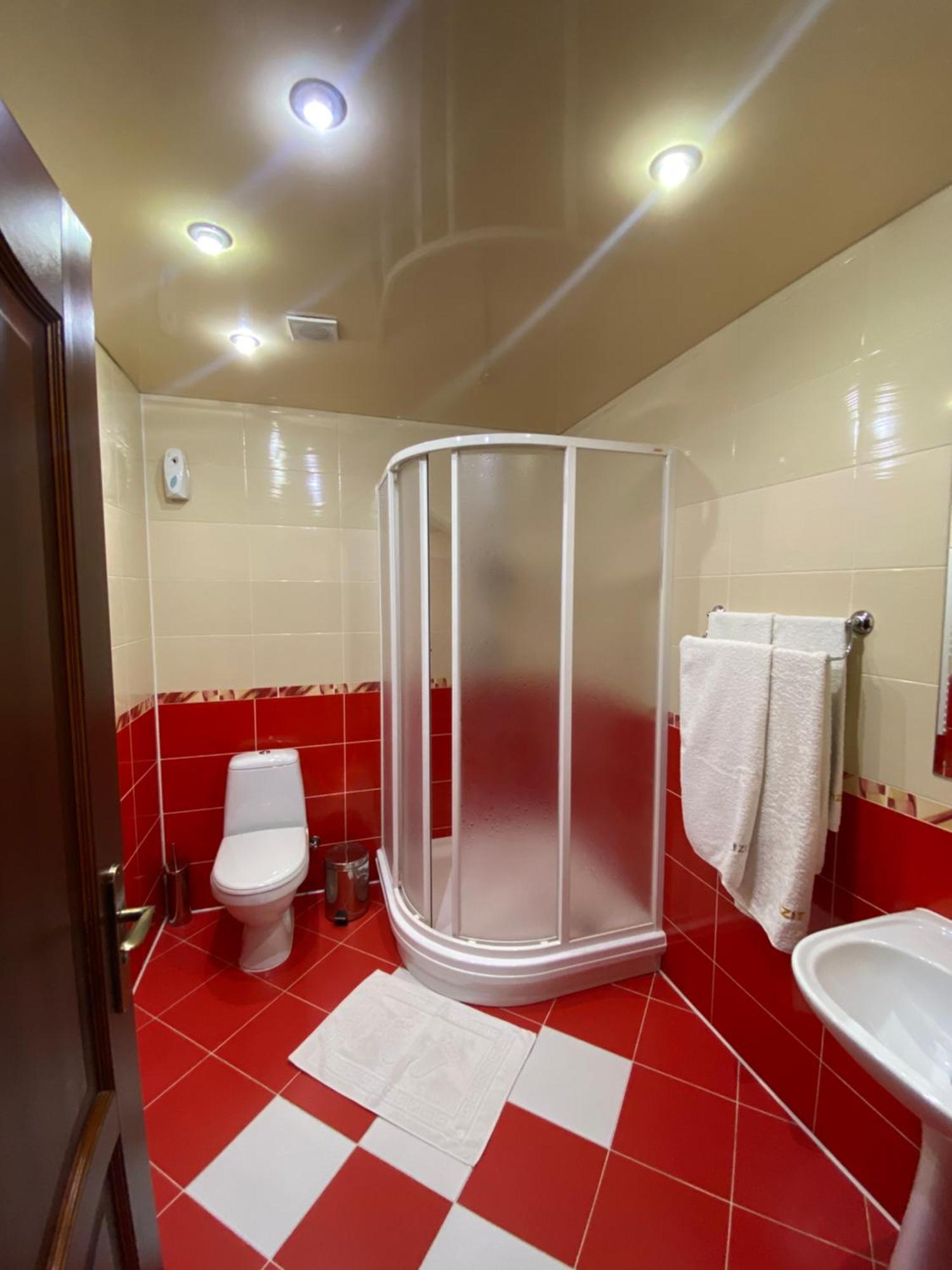 Hotel Візит Bushtyno Exteriér fotografie