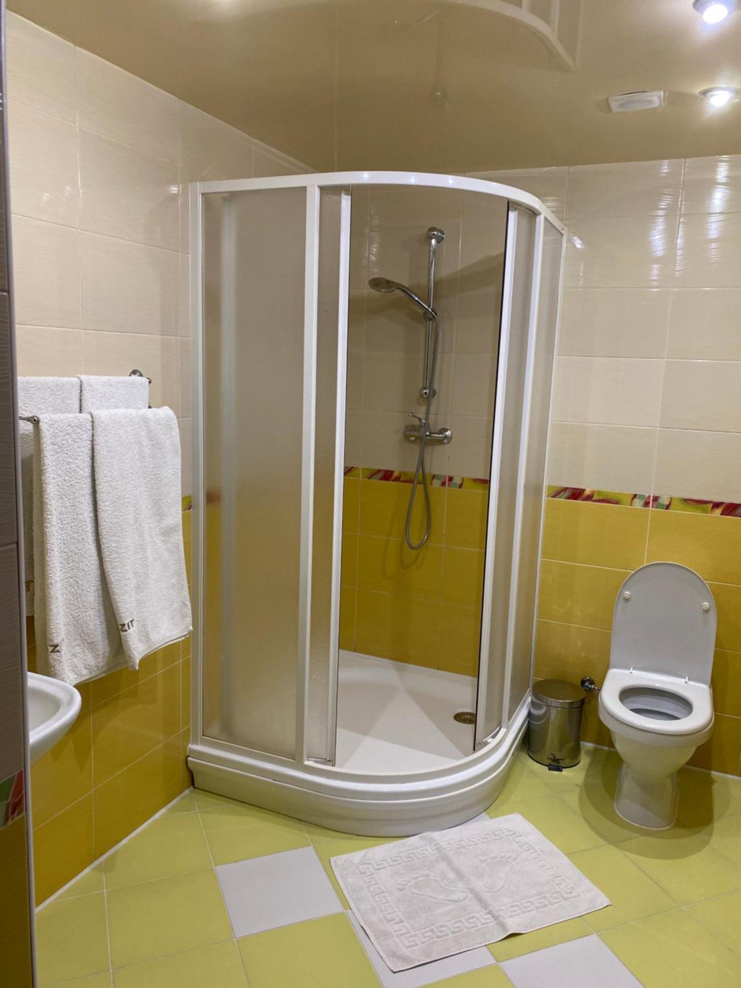 Hotel Візит Bushtyno Exteriér fotografie