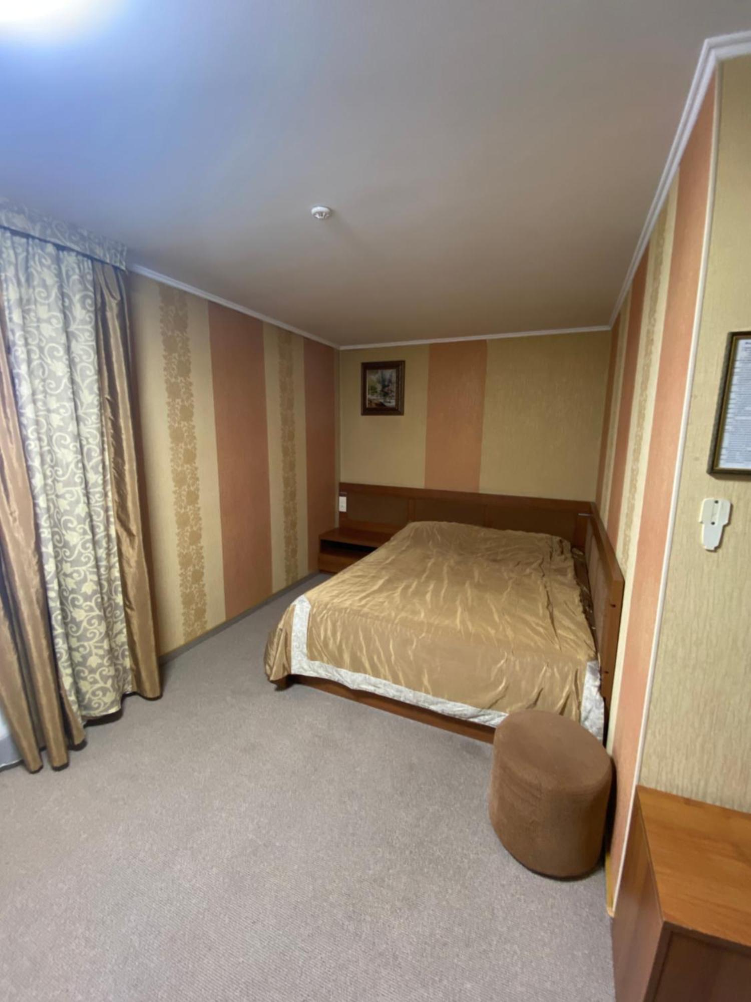 Hotel Візит Bushtyno Exteriér fotografie